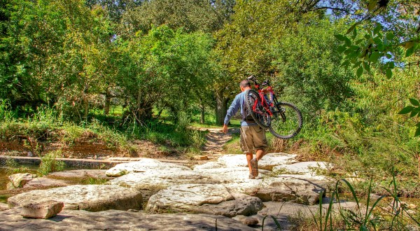 9 Hidden Attractions Locals Keep To Themselves In Austin
