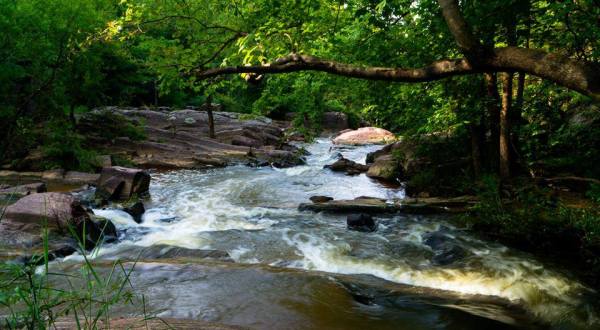 The Alabama State Park That Has Something For Everyone… Even A Spectacular Waterfall