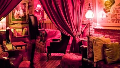 You Just Might Be Dining With A Ghost At This One New Orleans Restaurant