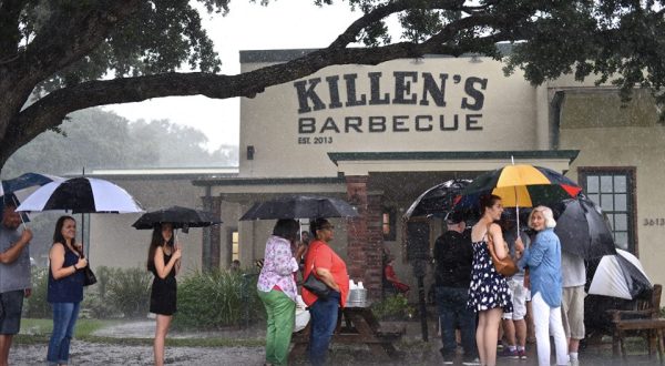9 Famous Restaurants In Texas That Are So Worth Waiting In Line For