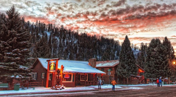 You Must Visit These 8 Awesome Places In New Mexico This Winter