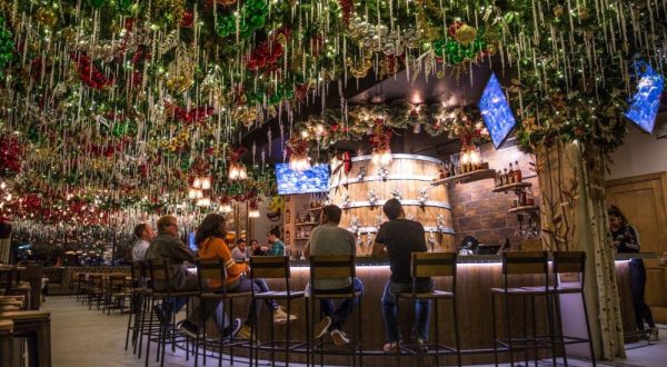The One Restaurant In Oklahoma That Becomes Even More Enchanting At Christmas Time
