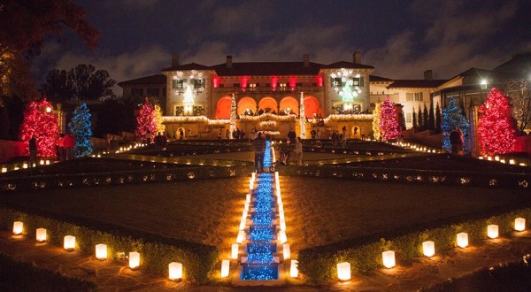 This One Spot In Oklahoma Becomes Even More Magical During Christmastime