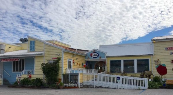 This Amazing Seafood Shack On The Delaware Coast Is Absolutely Mouthwatering