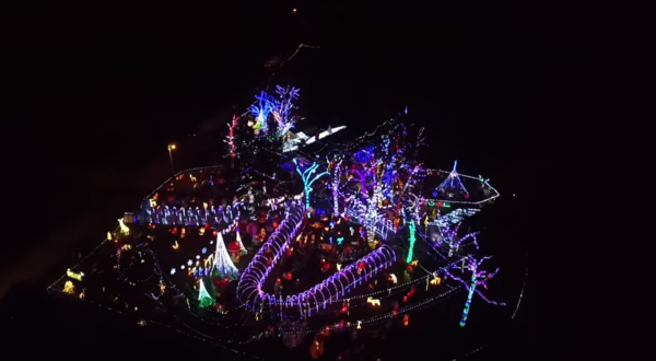 The Mesmerizing Christmas Display In Arkansas With Over 750,000 Glittering Lights