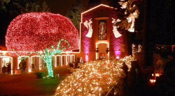 This Breathtaking Oregon Church Is Positively Magical At Christmas Time