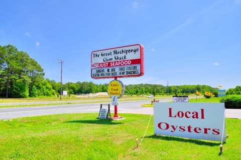 This Amazing Seafood Shack On The Virginia Coast Is Absolutely Mouthwatering