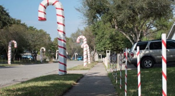 The Candy Cane Lane Hiding In Texas That Will Fill Your Heart With Holiday Spirit