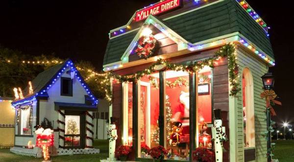 The Christmas Village In Texas That Becomes Even More Magical Year After Year