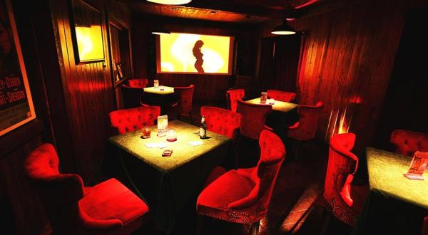 Capo’s Is A Mob-Themed Restaurant In Nevada That Looks Straight Out Of The 1920s