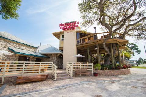 A Treehouse Restaurant In Florida, Norwood’s Is A Whimsical Place To Eat