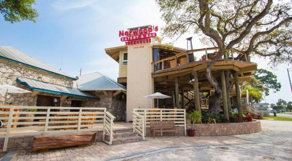 A Treehouse Restaurant In Florida, Norwood’s Is A Whimsical Place To Eat