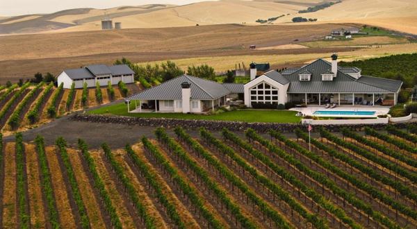 This Perfect Washington Vineyard Has Amazing Wine And Even Lets You Spend The Night