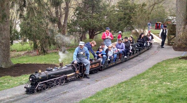 There’s A Little-Known, Fascinating Train Park In Delaware And You’ll Want To Visit