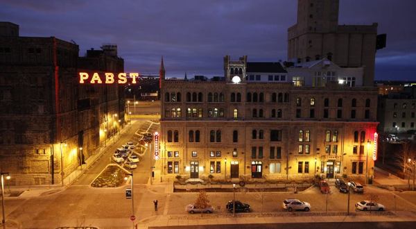 This Is The Most Unique Hotel In Milwaukee And You’ll Definitely Want To Visit