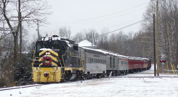 Hop Aboard The Snowflake Express For The Ultimate Wintertime Adventure In Cincinnati
