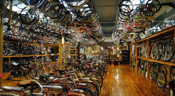 The World’s Largest Bicycle Museum and Shop Is Right Here In Pittsburgh And You’ll Want To Visit