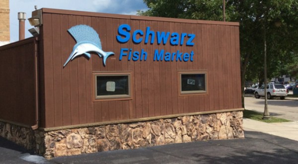 This No Frills Fish Market On The Wisconsin Coast Belongs On Your Bucket List
