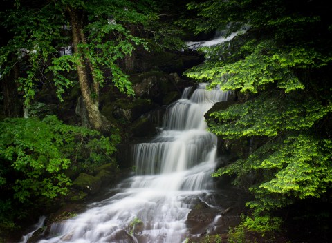 The One County In Vermont With 16 Waterfalls You'll Want To Visit
