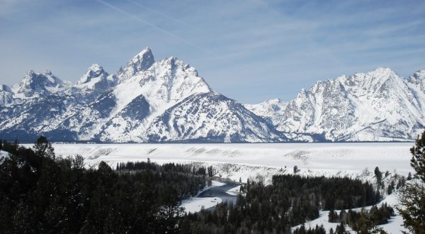 One Of The World’s Most Beautiful Winter Escapes Is Right Here In Wyoming