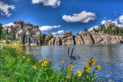 9 Reasons You'll Fall In Love With South Dakota's State Parks Over And Over Again