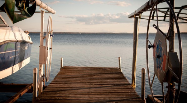 There’s A Little Town Hidden In Minnesota Lake Country And It’s The Perfect Place To Relax