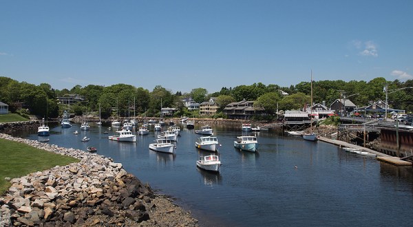14 Charming Small Towns That Seem Tailor-Made For Mainers
