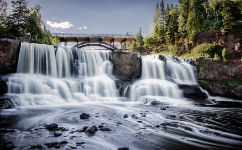 The One County In Minnesota With 12 Waterfalls You'll Want To Visit