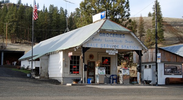 Gas Stations In Rural Oregon Will Now Allow Residents To Pump Their Own Fuel