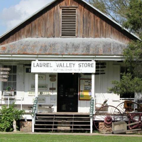 7 Rustic General Stores In Louisiana That'll Transport You Back In Time