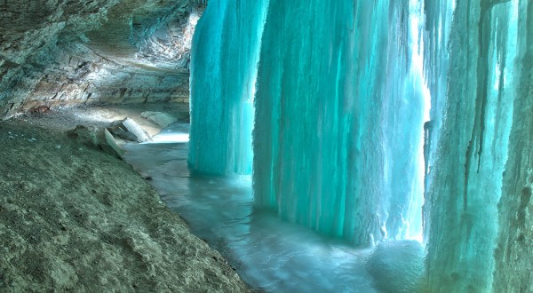 These 9 Photos Of A Frozen Minnehaha Falls Will Take Your Breath Away