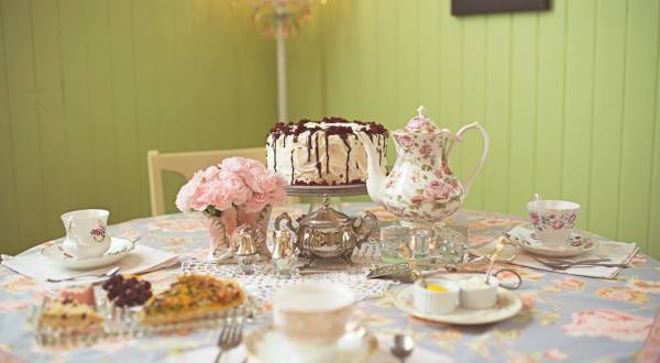 The Whimsical Tea Room In Minnesota That’s Like Something From A Storybook