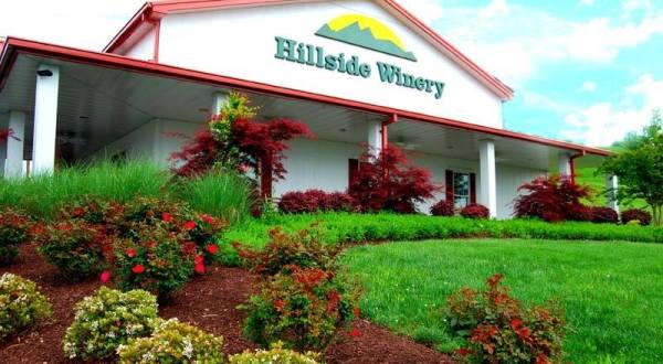 This Tennessee Wine Trail is Perfect For A Leisurely Day Trip