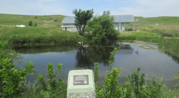 The Mystery Behind This Nebraska Burial Site Has Baffled Scientists For Decades