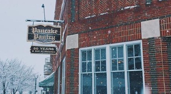 This Iconic Restaurant In Nashville Just Might Serve The Best Pancakes In The Entire World