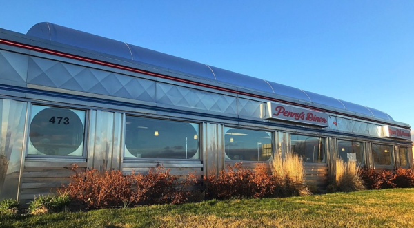 You’ll Absolutely Love This ’50s-Themed Diner In Nebraska