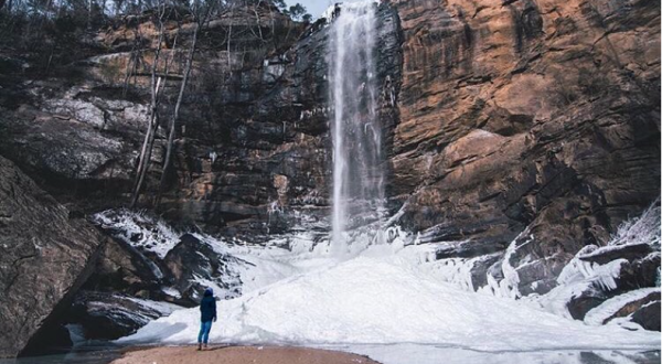 This Waterfall In Georgia Has Frozen Over And It’s Pure Magic