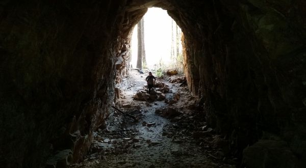The Amazing Hiking Trail In Arizona That Takes You Through An Abandoned Train Tunnel
