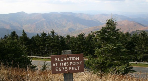The Highest Road In North Carolina Will Lead You On An Unforgettable Journey