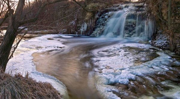 15 Gorgeous Photos Of Icy US Mountain Streams That Will Take Your Breath Away