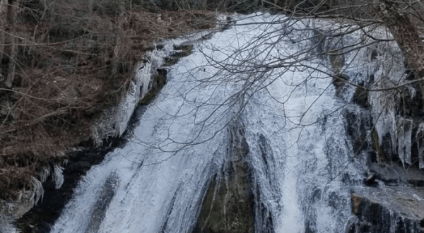 This Winter Waterfall Hike Will Make You Feel Like You’ve Left Virginia And Landed In Narnia