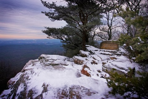 The Short Winter Hike In Alabama That Offers The Most Spectacular View