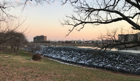 The Easy 1-Mile Winter Hike In Baltimore That's Positively Bewitching