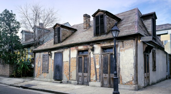 The Oldest Bar In Louisiana Has A Fascinating History