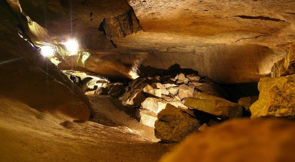 These Caverns Near Cleveland Are A Subterranean Wonderland