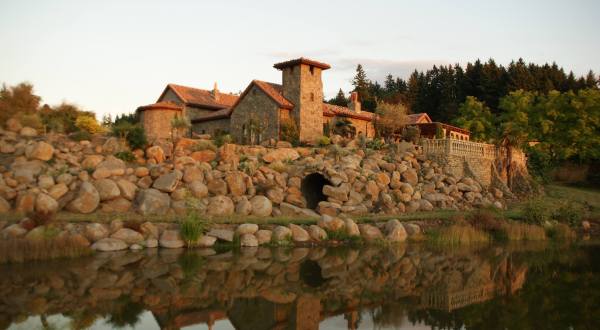 This One-Of-A-Kind Oregon Winery Is Located In The Most Unforgettable Setting
