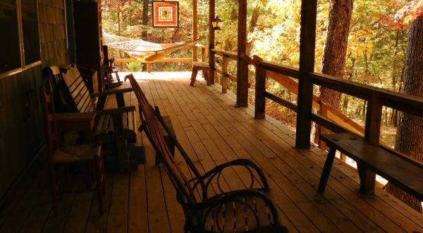 This Log Cabin Campground In Missouri May Just Be Your New Favorite Destination