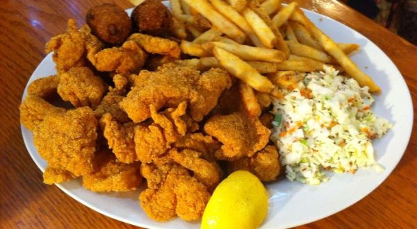 These 10 Classic Fish Fry Joints Are So Perfectly Missouri