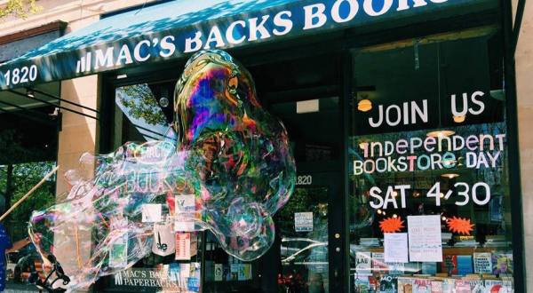 This 3-Story Bookstore In Cleveland Is Like Something From A Dream