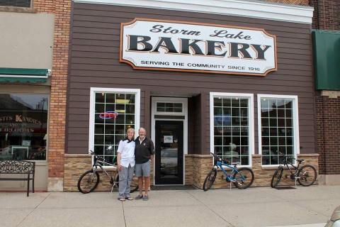 The Iowa Bakery In The Middle Of Nowhere That’s One Of The Best On Earth